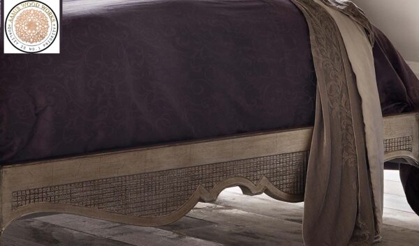 teakwood bed