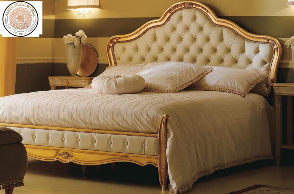 teakwood bed